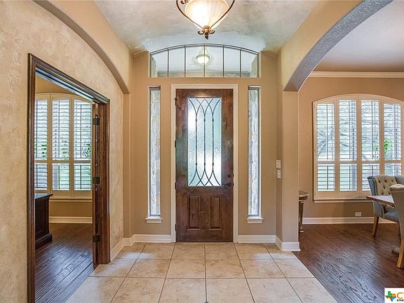 5th image of 8 Vista De Luna Ln