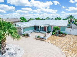 926 Spindle Palm Way, Apollo Beach, FL 33572