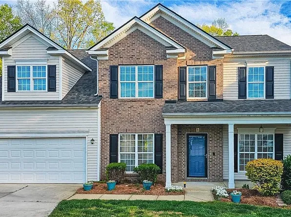4072 Fountain Grove Dr, High Point, NC 27265