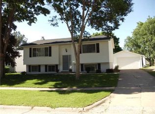 2600 27th Ave, Marion, IA 52302