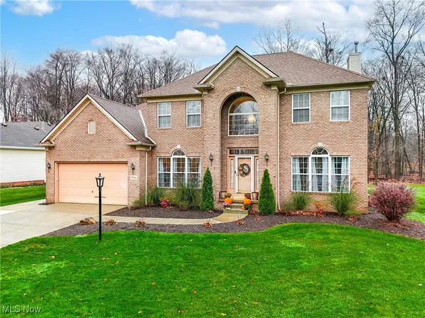9742 Firelands Dr, Twinsburg, OH 44087