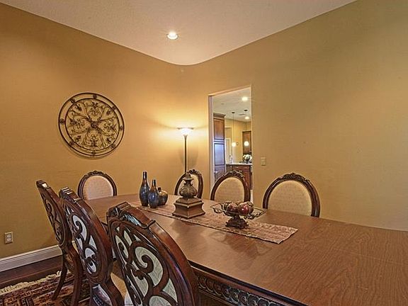 5th image of 7961 Bridgestone Dr