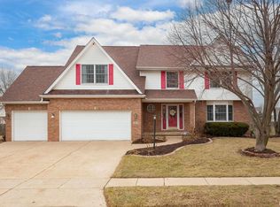 2898 Summertree Ave, Bettendorf, IA 52722