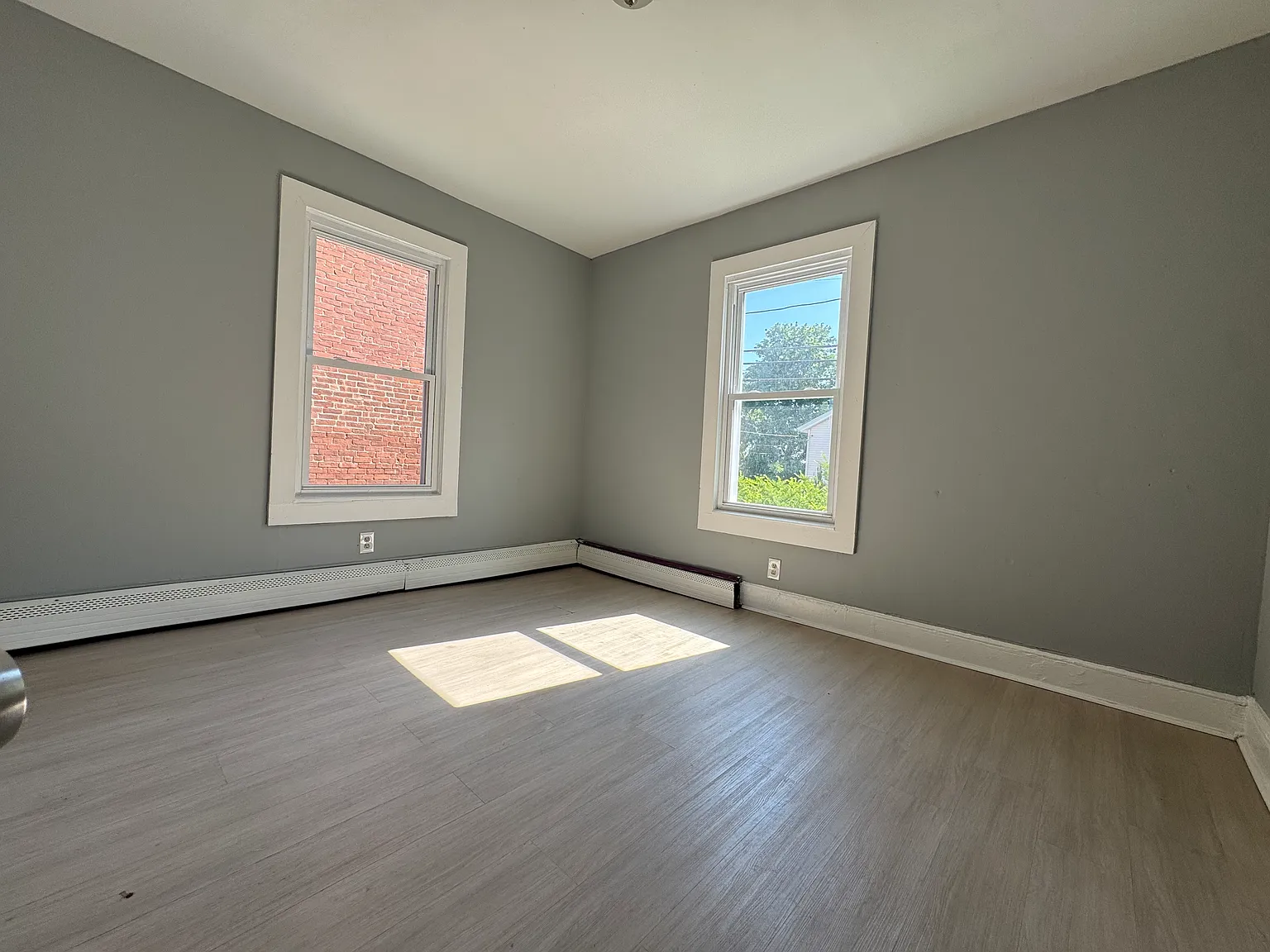 2 bed, 900 sqft, $1,545 — Photo 4