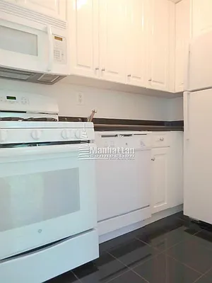 Rented by Manhattan Connection | media 22