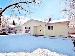 597 S Wayne Pl, Wheeling, IL 60090