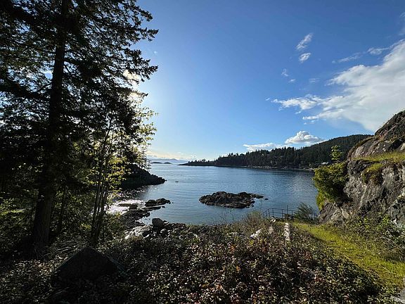 3rd image of 13282 Keelson Rd