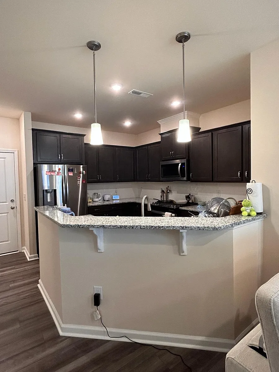Building Photo - 5611 Edessa Ave