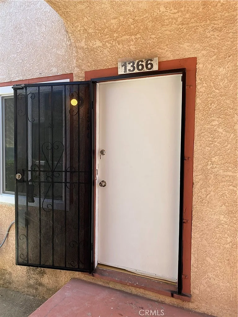 1 bed, 425 sqft, $1,850 — Photo 1