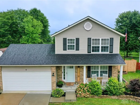 8 Pond Ln, Amelia, OH 45102