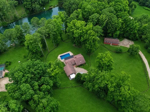 467 Collett Dr, Canton, GA 30115