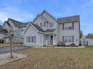 36 Marlin Ct, Bayville, NJ 08721