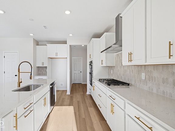 3rd image of 3650 Hayden Valley Dr
