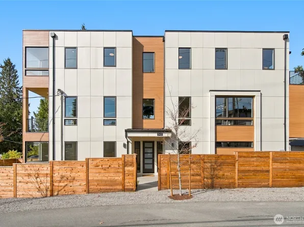 542 N 104th Street, Seattle, WA 98133