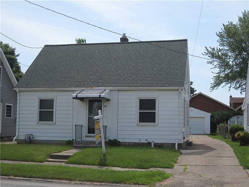 1st image of 1437 W 32nd St