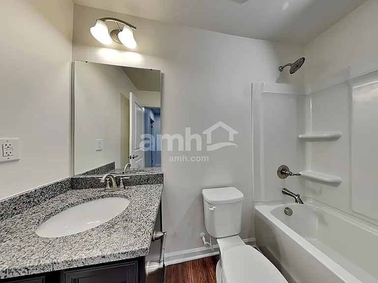 548 Larragan Dr — Photo 17