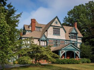 328 Bellevue Ave, Newport, RI 02840