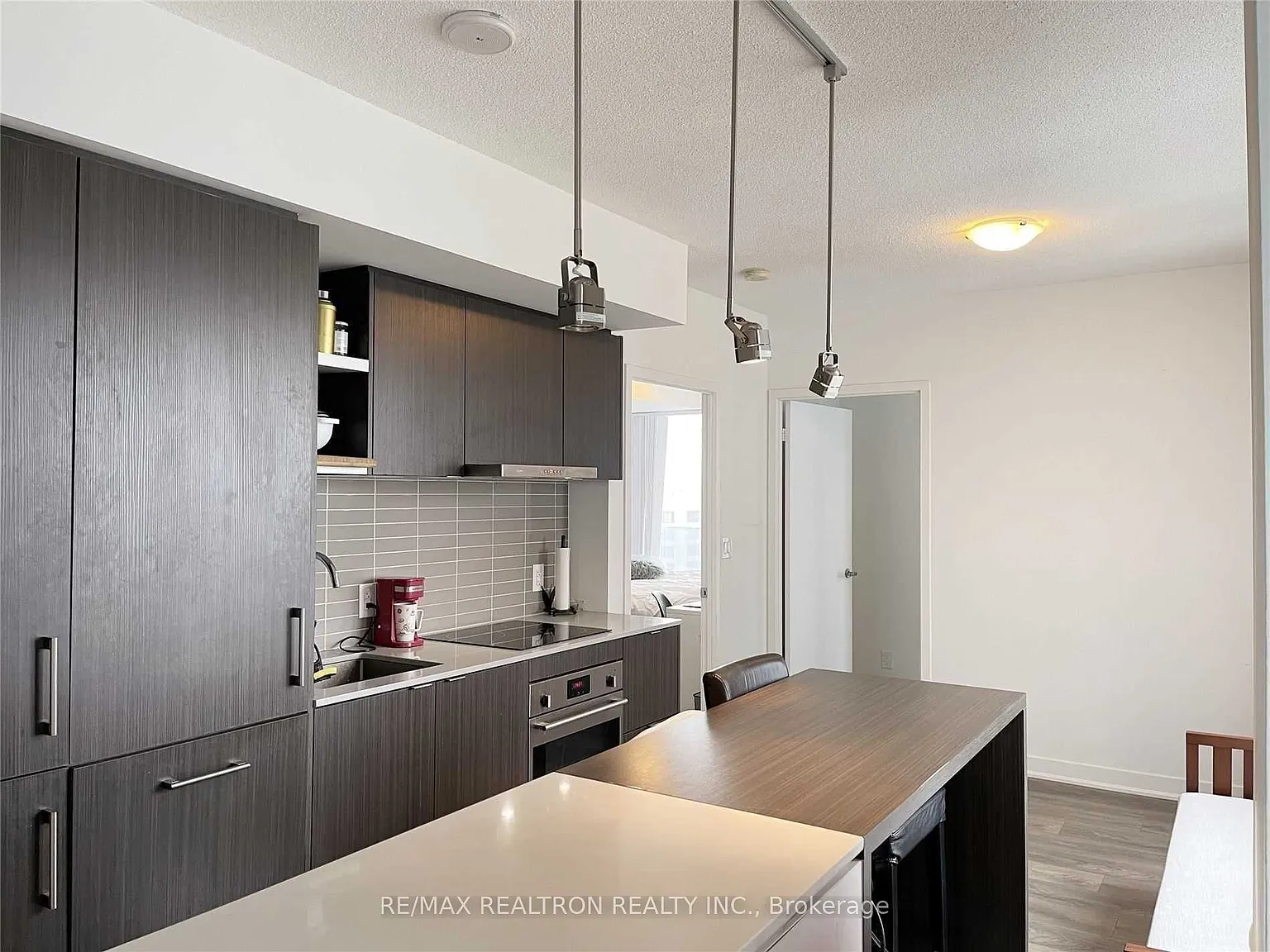 3 bed, $3,500 — Photo 2