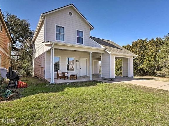 2nd image of 1404 East Dr #3