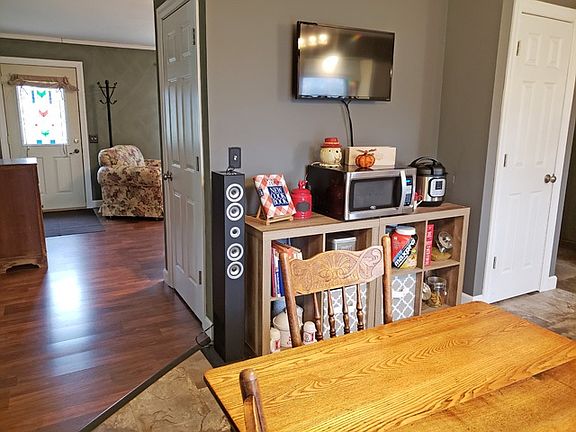 4th image of 2305 E Lawraine St