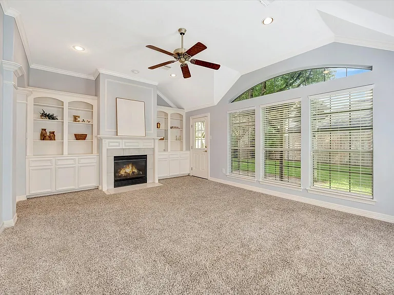 2421 Baycrest Dr — Photo 21