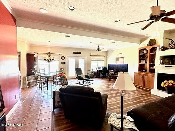 4th image of 3040 Woodymarion Dr