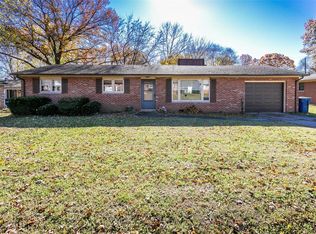 6 Mars Dr, Belleville, IL