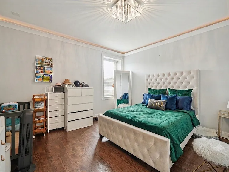 4345 S Langley Ave #1S — Photo 8