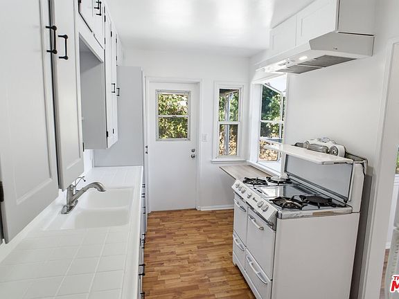 4th image of 4867 Wiota St