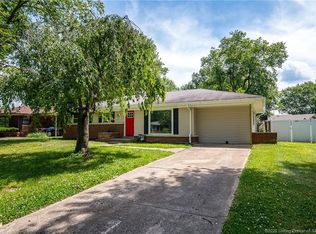 806 Foxglove Dr, Jeffersonville, IN 47130