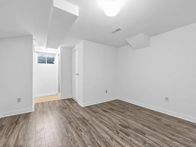 739 Edgewood Rd — Photo 28