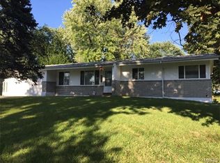 10840 Landseer Dr, Saint Louis, MO 63136