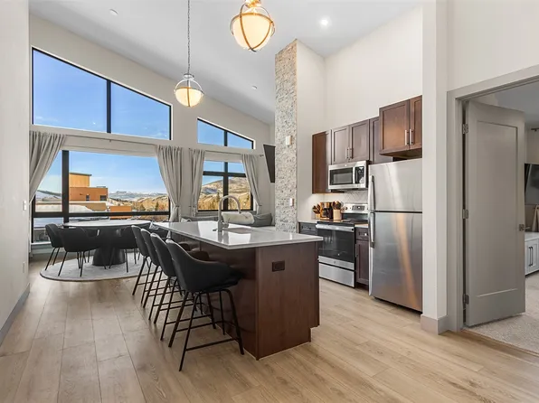 75 W 4th St #305W, Silverthorne, CO 80497