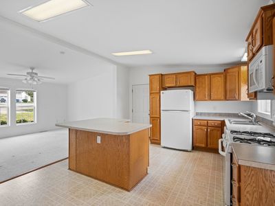 2901 Pheasant Ln, Middleboro, MA, 02346