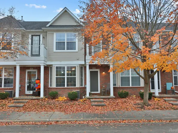 3758 Cherry Creek Ln, Sterling Heights, MI 48314