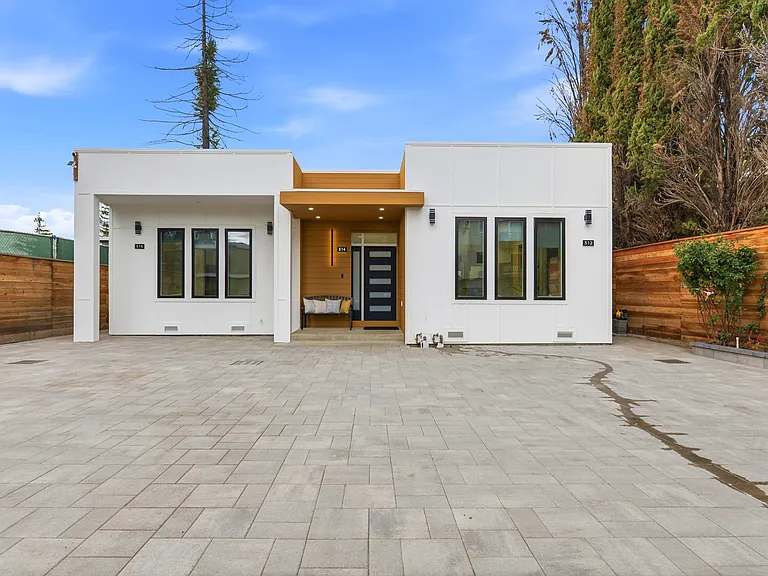 314 Poplar Ave — Photo 1