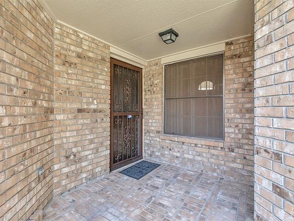 3rd image of 3538 Teakwood Drive
