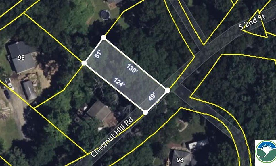 2nd image of 97 Chestnut Hill Rd