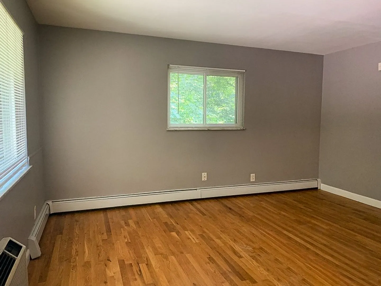 6650 Corbly Ave — Photo 3