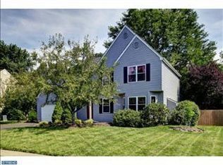 128 Mill Pond Pl, Langhorne, PA 19047