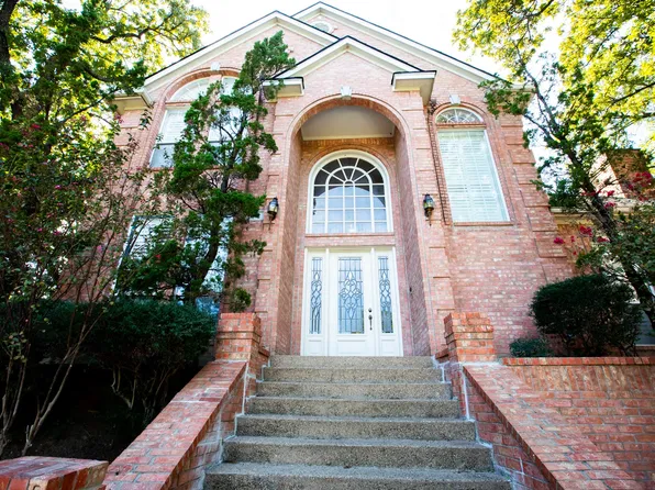 1102 Cedarbrook Dr, Arlington, TX 76006