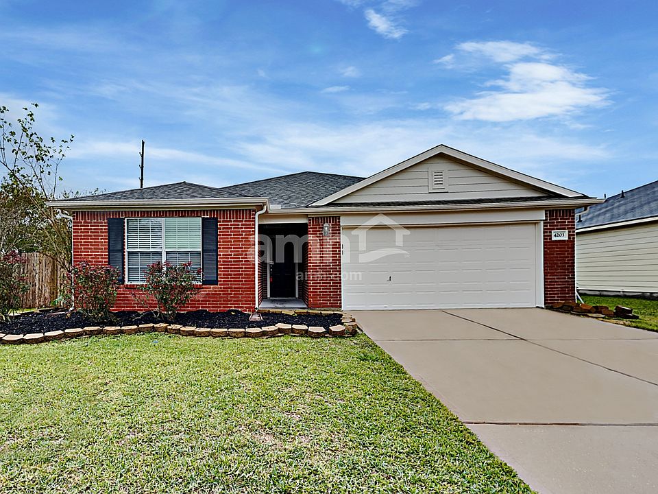 1st image of 4203 Fielder Green Ln