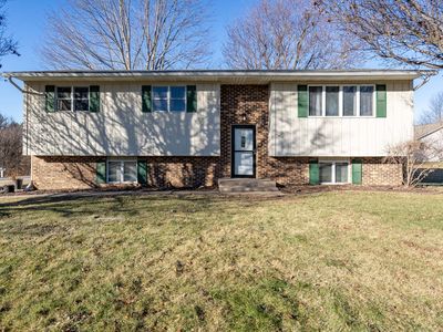 903 17th St, Viola, IL, 61486