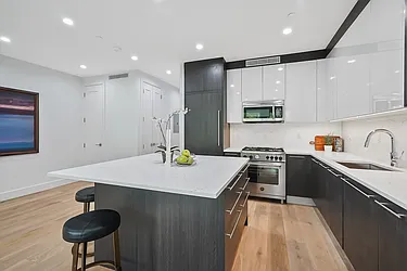 Sold by Avenue Sotheby's International Realty