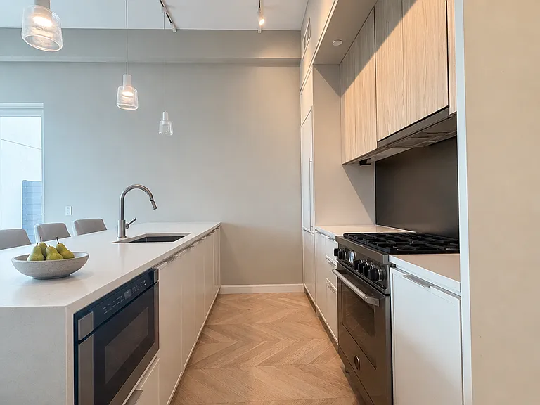 41-05 29th St #PHA — Photo 7