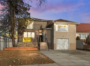 24909 Mayda Rd, Jamaica, NY 11422