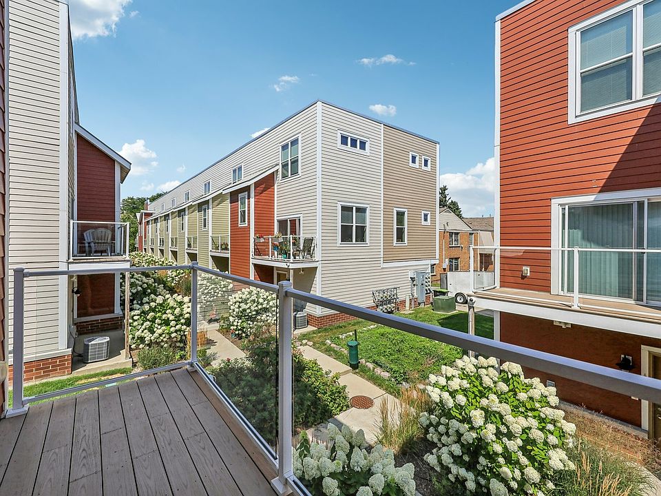 Row House 31 Exterior