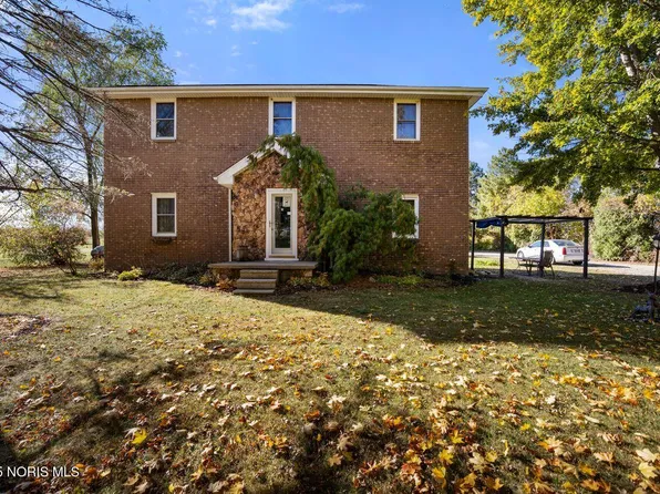 1031 N Cousino Rd, Oregon, OH 43616