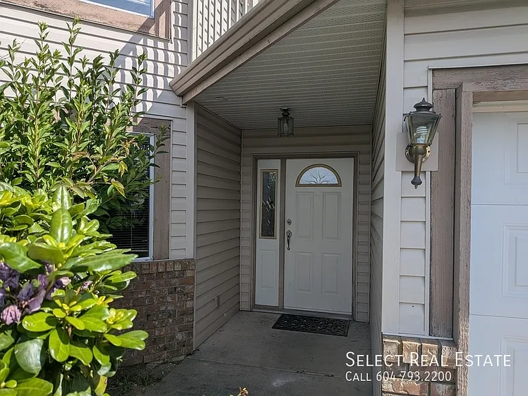 31033 Upper Maclure Rd — Photo 7