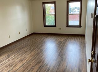 1 Cypress St, Mechanicville, NY 12118